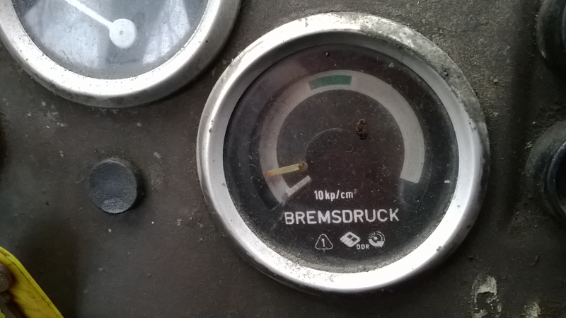 Illustration for article titled I Shit You Not, My Uncle Got This East-German Vacuum Truck For $880